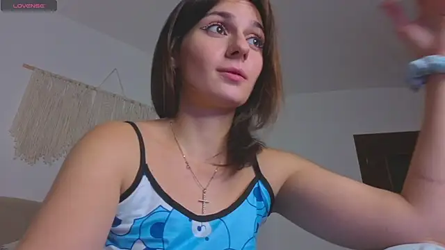 Little_mia__'s cam snapshot