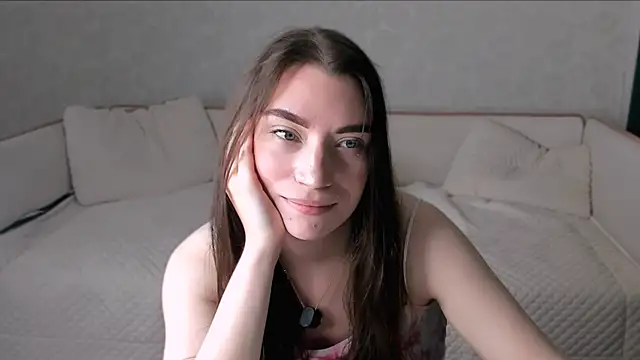 pussyhome2407's cam snapshot