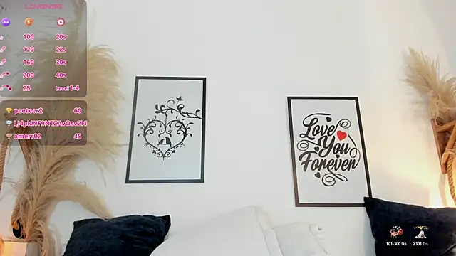 mia_lourence live sex cam