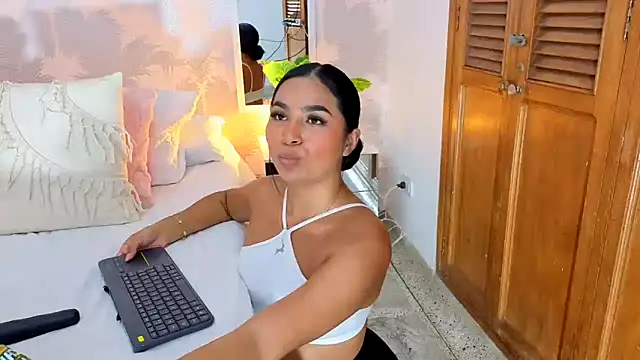 CharlotteGraay's cam snapshot