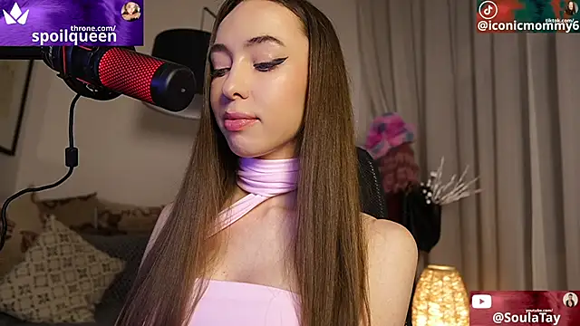 supreme_dominatrix's cam snapshot