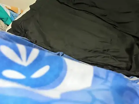 foxy-porn1's cam snapshot