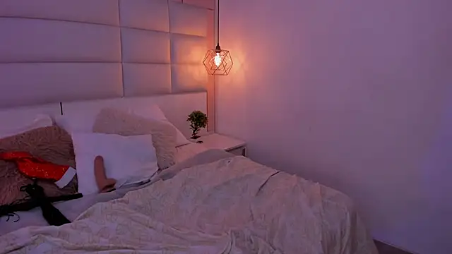 Sara_clk's cam snapshot