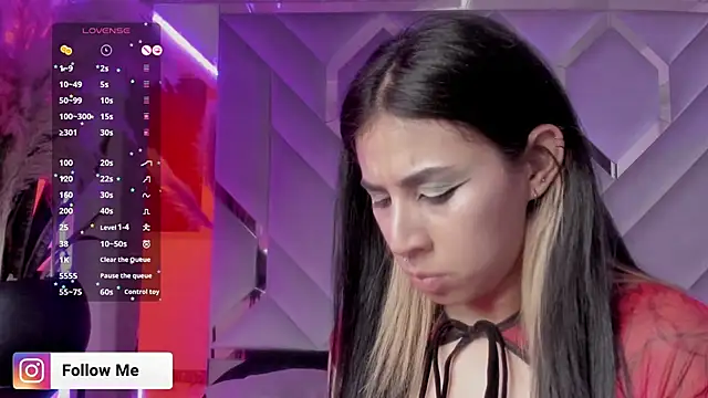 Sara_Foxx1's cam snapshot