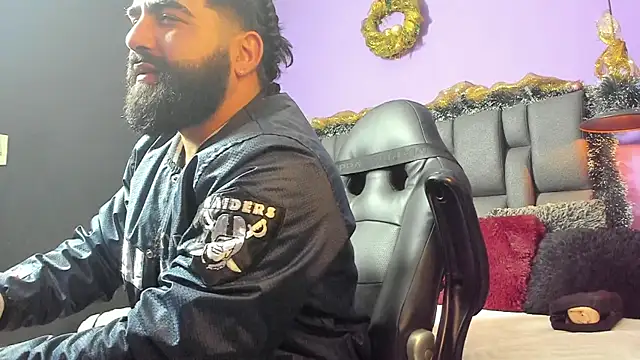 Lyon_vach live sex cam