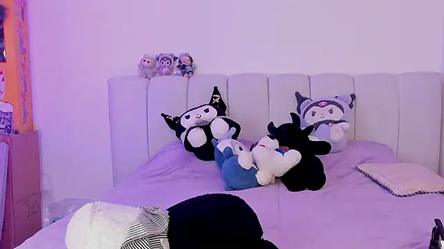 Aliceee_0's cam snapshot