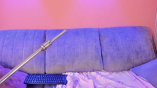 Maybeelin_'s cam snapshot