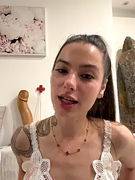 Sugarbellax live sex cam