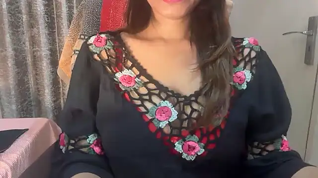 Cupid_of_Hearts's cam snapshot