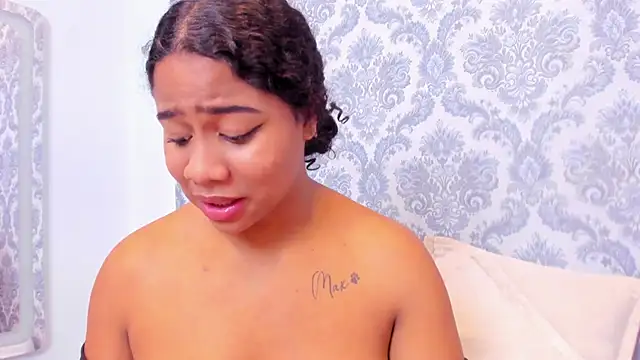 Sofi_Fox_'s cam snapshot