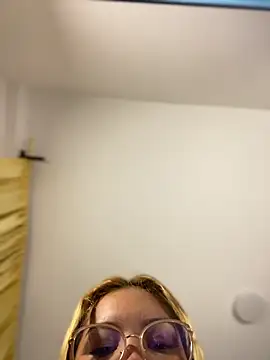 baby_lizy's cam snapshot