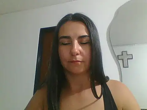 YLITZA's cam snapshot