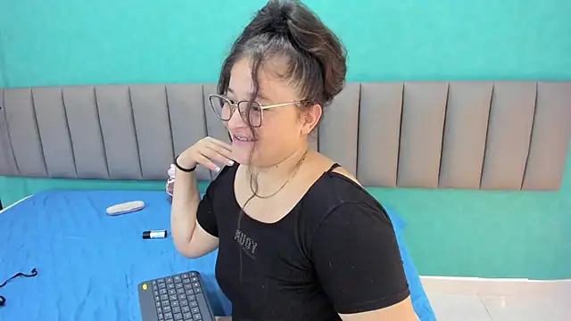 AzucenaBigAss's cam snapshot