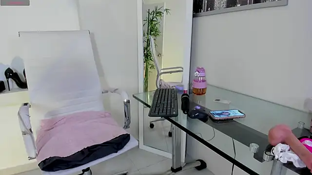 luna_cute__'s cam snapshot