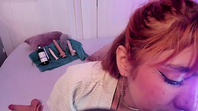 Sarah_rossi_'s cam snapshot