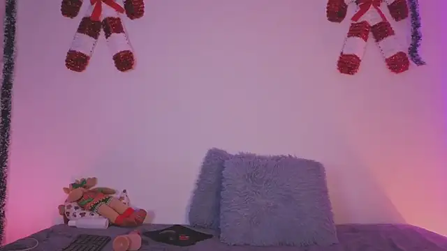 Lolarosesxs's cam snapshot