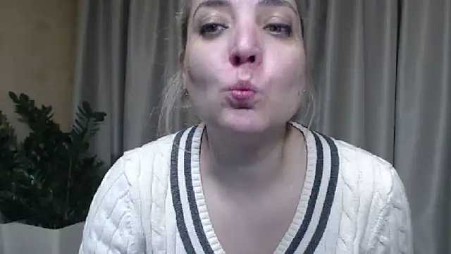 sweetpussy's cam snapshot