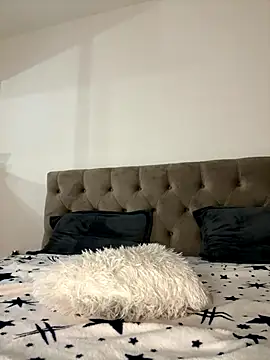 IrisBlues's cam snapshot