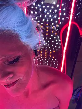 vixendoll87's cam snapshot