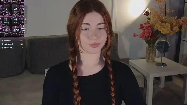 Freckle_Diyana's cam snapshot