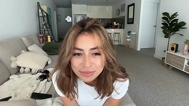 sararamirezzzxx live sex cam