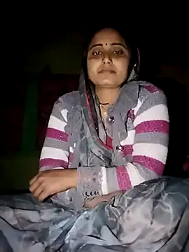 Pooja_hote live sex cam