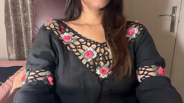 Cupid_of_Hearts's cam snapshot