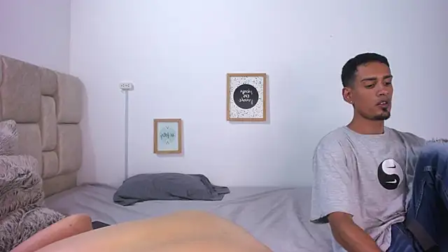 Latin_Pleasures live sex cam