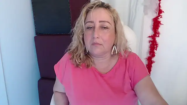 Mature_2025's web cam