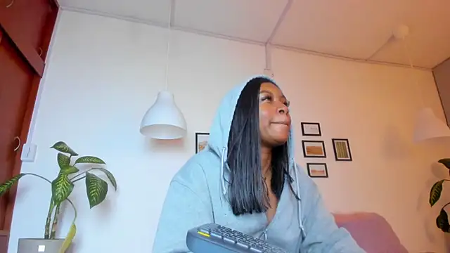 Coco_joness's cam snapshot