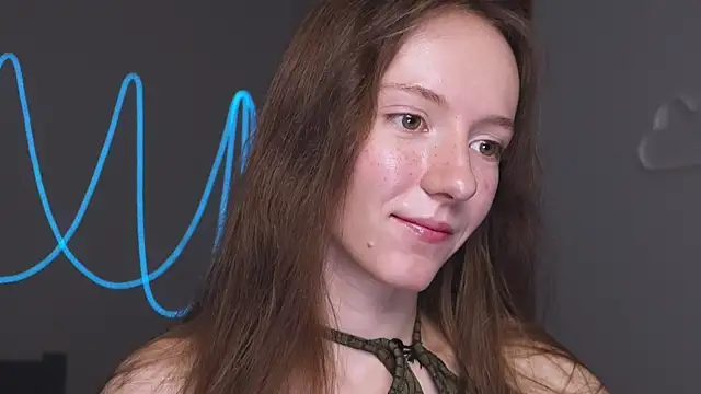 Why_me_stella's cam snapshot