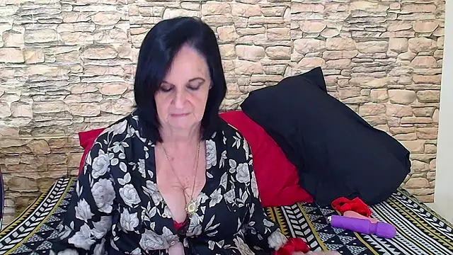 LuciousGrace's cam snapshot