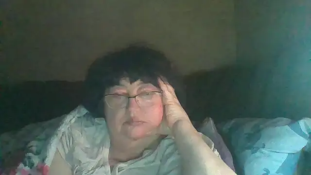 MilaSky5303's cam snapshot