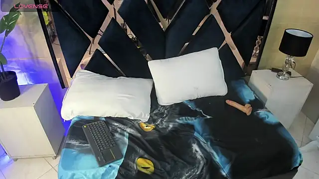 valentina_lenoxx live sex cam