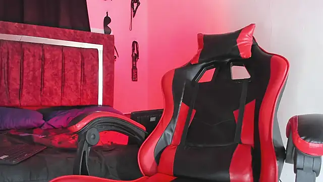 Maximiliano_Khalil live sex cam