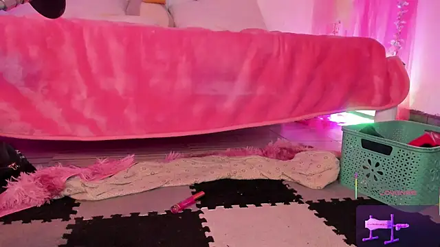 apleepleassure's cam snapshot