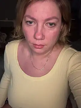 Lola_kiss_me's cam snapshot