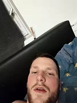 Cosmin224451 live sex cam