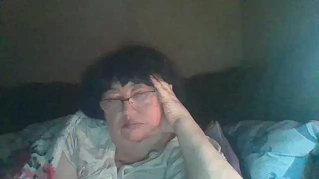 MilaSky5303's cam snapshot