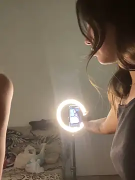 CamillaVerstappen live sex cam