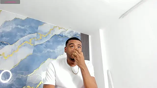 Kylieandjhonny's cam snapshot