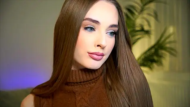 petitegonwiild live sex cam