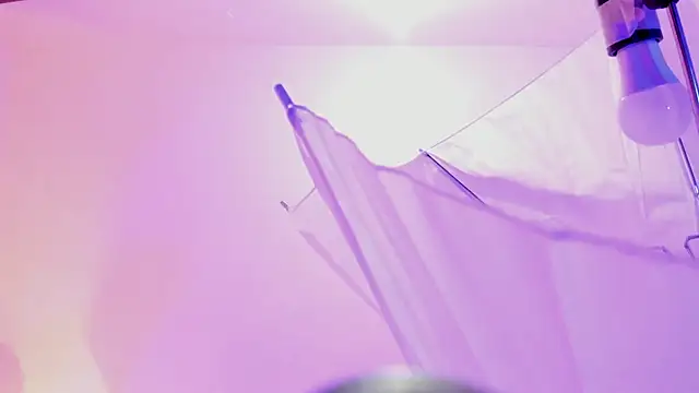 emaa_lambert's cam snapshot