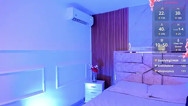 MiiaaMoonroee live sex cam