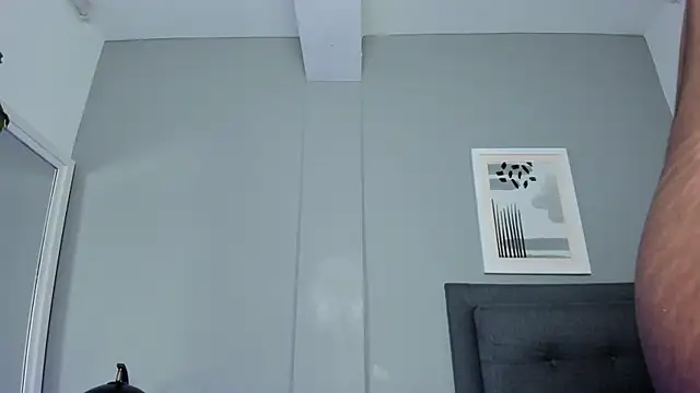 Tylerffoxx live sex cam