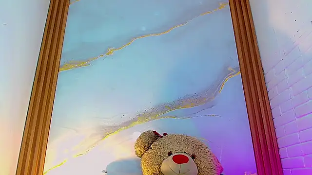 CoralineSweett live sex cam