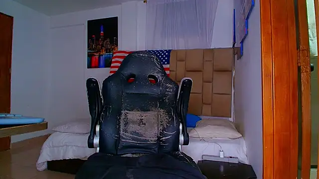 DennisWalkerr live sex cam