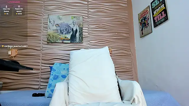 mia_pineda's cam snapshot