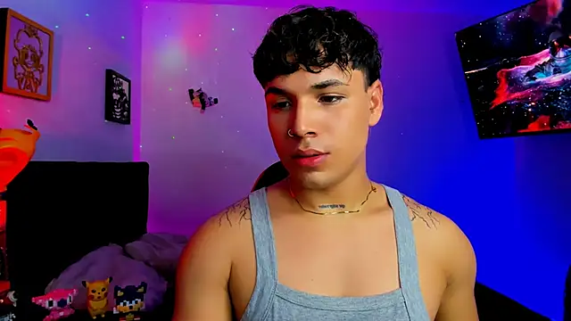 Adams_Collins live sex cam