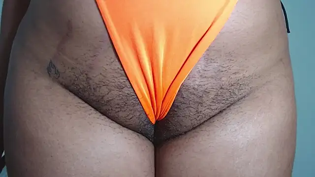 yulia-wolf's cam snapshot